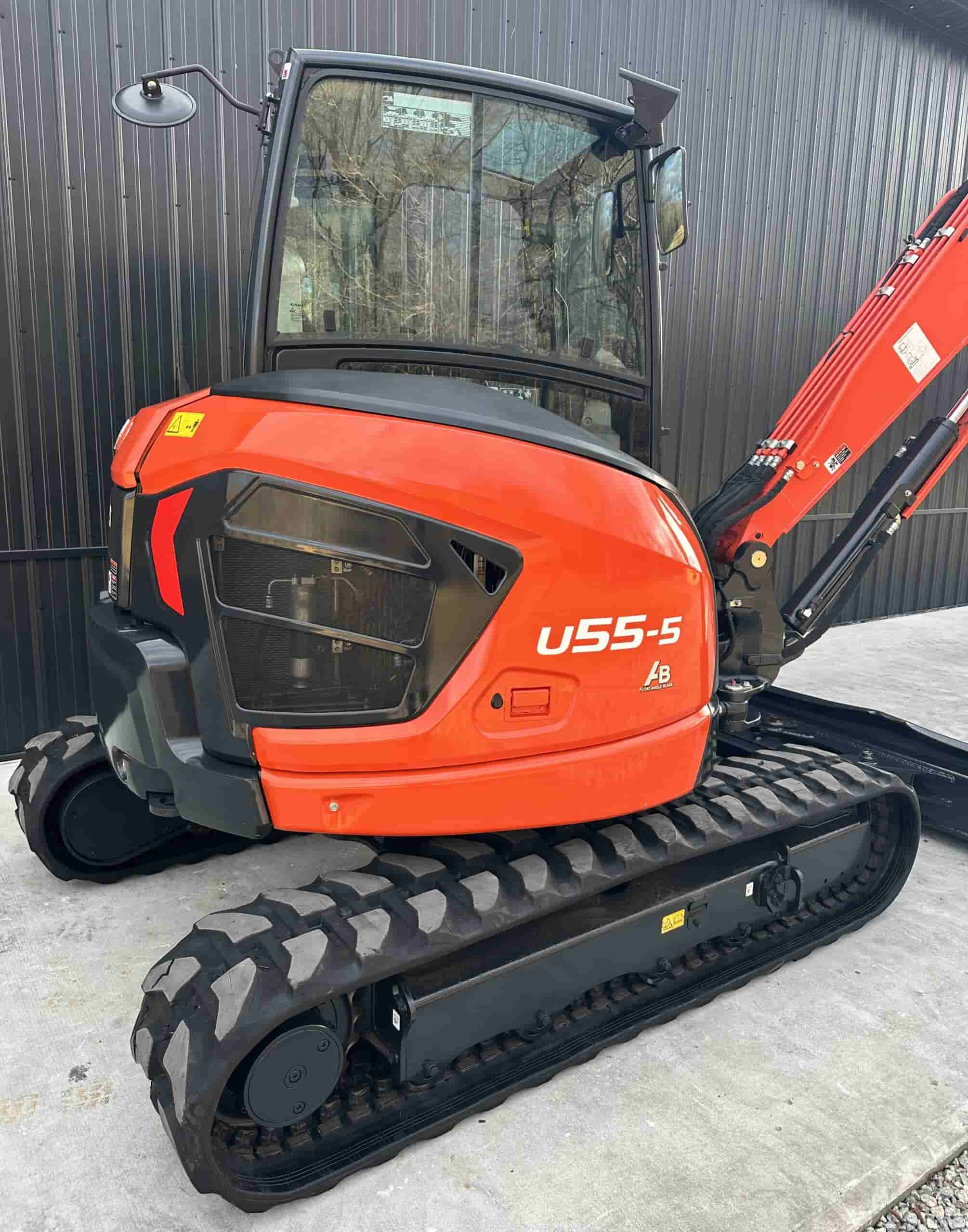 2022 KUBOTA U55-5
